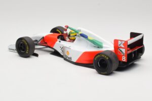 McLaren MP4/8 Ford #8 A. Senna Winner Australian GP 1993 Minichamps 1:18 540933838 Metal — zdjęcie 6 z 7