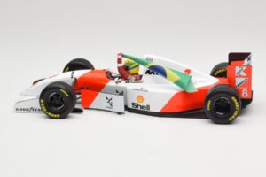 McLaren MP4/8 Ford #8 A. Senna Winner European GP Donington 1993 Minichamps 1:18 540931848 Metal — zdjęcie 3 z 6