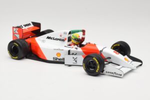 McLaren MP4/8 Ford #8 A. Senna Winner European GP Donington 1993 Minichamps 1:18 540931848 Metal — zdjęcie 4 z 6
