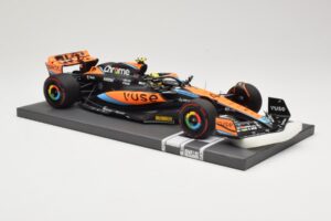 McLaren MCL60 #4 L. Norris F1 2023 Minichamps 1:18 537231804 Metal — zdjęcie 4 z 6