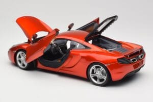 McLaren MP4-12C Orange Metallic Minichamps 1:18 110133020 Metal — zdjęcie 5 z 8