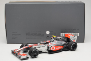 McLaren MP4-24 Mercedes #2 H. Kovalainen F1 2009 Dealer Edition Minichamps 1:18 B66960041 Metal — zdjęcie 6 z 7