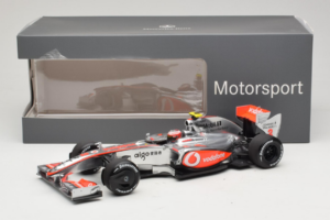 McLaren MP4-24 Mercedes #2 H. Kovalainen F1 2009 Dealer Edition Minichamps 1:18 B66960041 Metal — zdjęcie 7 z 7