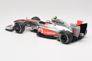 McLaren MP4-24 Mercedes #2 H. Kovalainen F1 2009 Minichamps 1:18 503091802 Metal — zdjęcie 5 z 7
