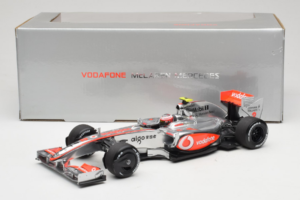 McLaren MP4-24 Mercedes #2 H. Kovalainen F1 2009 Minichamps 1:18 503091802 Metal — zdjęcie 7 z 7