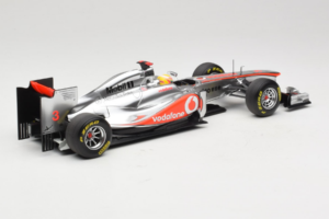 McLaren MP4-26 Mercedes #3 L. Hamilton Vodafone McLaren F1 2011 Minichamps 1:18 530111803 Metal — zdjęcie 2 z 7