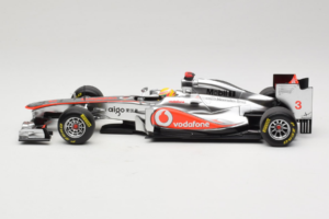 McLaren MP4-26 Mercedes #3 L. Hamilton Vodafone McLaren F1 2011 Minichamps 1:18 530111803 Metal — zdjęcie 3 z 7