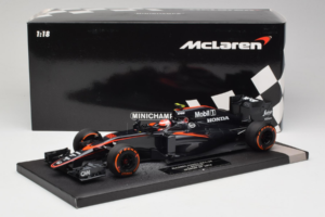 McLaren MP4-30 Honda #22 J. Button McLaren Honda F1 Team Spanish Grand Prix 2015 Minichamps 1:18 537151122 Metal — zdjęcie 7 z 7