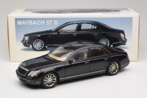 Maybach 57S Czarny AUTOart 1:18 76156 Metal — zdjęcie 7 z 7