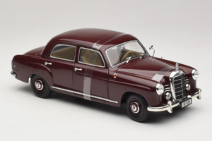 Mercedes 180 Ponton Ciemnoczerwony Revell 1:18 08876 Metal — zdjęcie 4 z 6