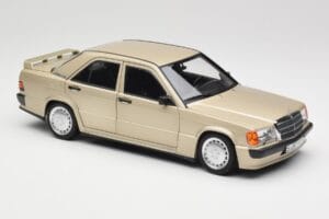 Mercedes 190E W201 2.3-16 Smoke Silver Metallic Norev 1:18 183831 Metal — zdjęcie 6 z 8