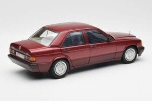 Mercedes 190E W201 2.0 Czerwony Dealer Edition AUTOart 1:18 B66040383 Metal — zdjęcie 3 z 8
