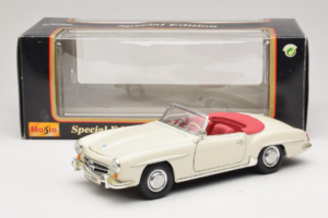 Mercedes 190SL Biały Maisto 1:18 50274 Metal — zdjęcie 8 z 8