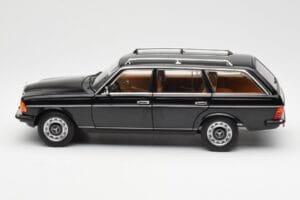 Mercedes 200 T S123 Czarny Norev 1:18 183735 Metal — zdjęcie 4 z 8