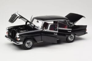 Mercedes 200 W110 Czarny Norev 1:18 183574 Metal — zdjęcie 2 z 8