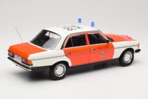 Mercedes 200 W123 Ambulans Biały Norev 1:18 183834 Metal — zdjęcie 5 z 8