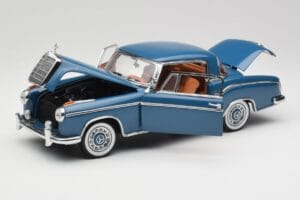 Mercedes 220 SE W128 Niebieski Sun Star 1:18 3561 Metal — zdjęcie 2 z 8