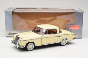 Mercedes 220 SE W128 Coupe Beżowy Sun Star 1:18 3562 Metal — zdjęcie 8 z 8