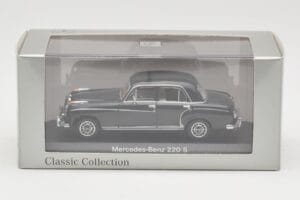 Mercedes 220S W180 Jasnoszary Minichamps 1:43 B66040534 Metal — zdjęcie 4 z 4