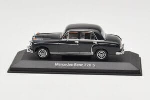 Mercedes 220S W180 Jasnoszary Minichamps 1:43 B66040534 Metal