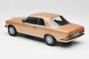 Mercedes 280 CE C123 Złoty Norev 1:18 183587 Metal — zdjęcie 5 z 6