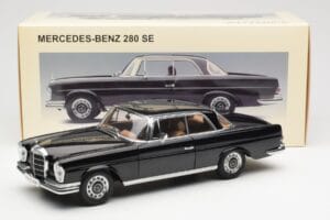 Mercedes 280 SE W111 Coupe Czarny AUTOart 1:18 76286 Metal — zdjęcie 8 z 8