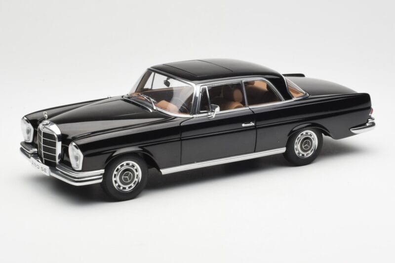 Mercedes 280 SE W111 Coupe Czarny AUTOart 1:18 76286 Metal