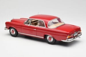 Mercedes 280 SE W108 Czerwony Norev 1:18 193527 Metal — zdjęcie 7 z 8