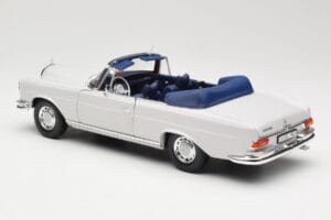 Mercedes 280 SE W111 Kabriolet Jasny Szary Norev 1:18 183530 Metal — zdjęcie 7 z 8