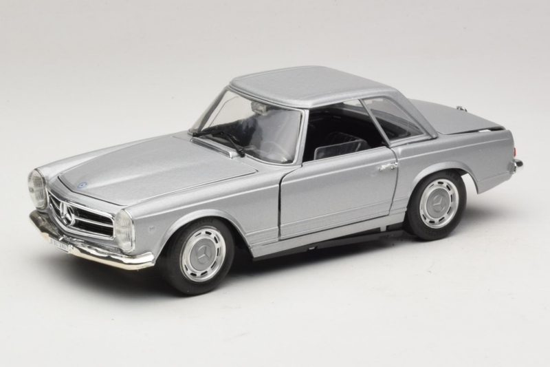 Mercedes 280 SL W113 Berlina Srebrny Techno Giodi 1:18 F14051030 Metal