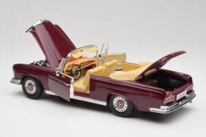 Mercedes 280SE W108 Bordeaux Czerwony Maisto 1:18 31811 Metal — zdjęcie 5 z 8