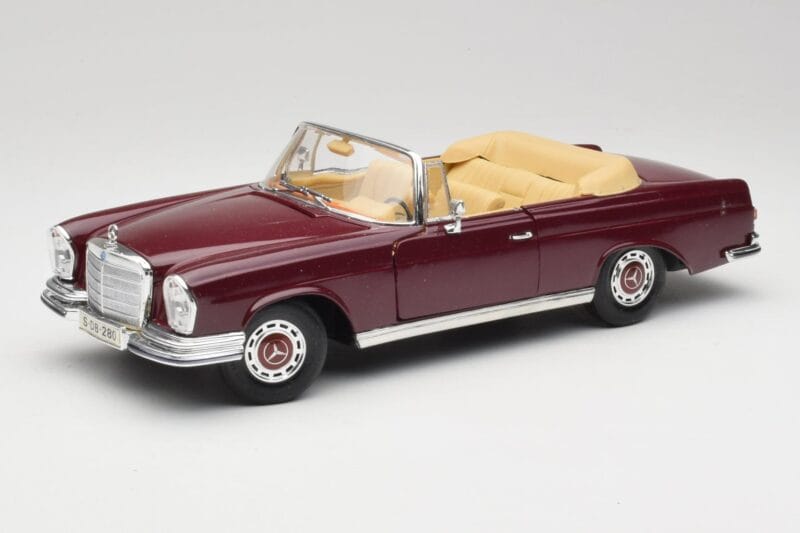 Mercedes 280SE W108 Bordeaux Czerwony Maisto 1:18 31811 Metal