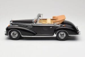 Mercedes 300 SC W188 Kabriolet Czarny KK-Scale 1:18 KKDC180941 Metal — zdjęcie 3 z 6