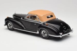 Mercedes 300 SC W188 Kabriolet Softtop Czarny KK-Scale 1:18 KKDC180943 Metal — zdjęcie 5 z 6