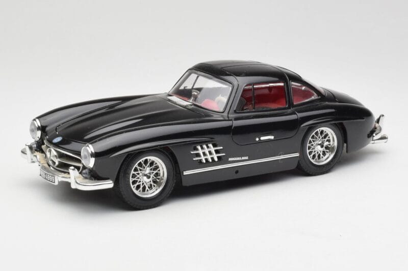 Mercedes 300 SL W198 Czarny Bburago 1:18 35791 Metal