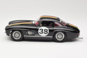 Mercedes 300 SL #38 1954 Bburago 1:18 3015-M1 Metal — zdjęcie 4 z 8