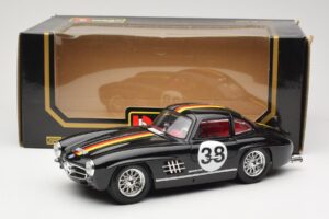 Mercedes 300 SL #38 1954 Bburago 1:18 3015-M1 Metal — zdjęcie 8 z 8