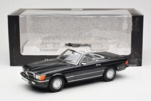 Mercedes 300 SL R107 Czarny Pearl Edycja Dealerska Norev 1:18 B66040678 Metal — zdjęcie 10 z 10