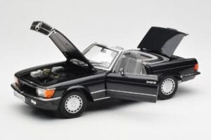 Mercedes 300 SL R107 Czarny Pearl Edycja Dealerska Norev 1:18 B66040678 Metal — zdjęcie 2 z 10