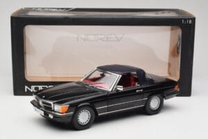 Mercedes 300 SL R107 Czarny Norev 1:18 183511 Metal — zdjęcie 8 z 8