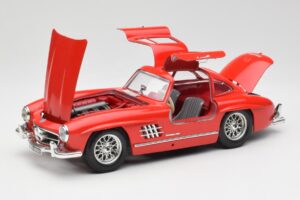 Mercedes 300 SL Czerwony Bburago 1:18 3015 Metal — zdjęcie 2 z 8