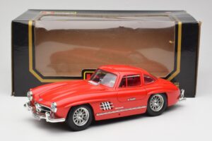Mercedes 300 SL Czerwony Bburago 1:18 3015 Metal — zdjęcie 8 z 8