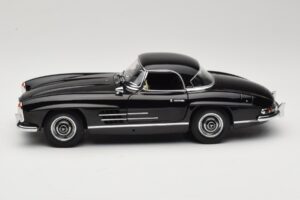 Mercedes 300 SL W198 Roadster With Hardtop Czarny Minichamps 1:18 180039040 Metal — zdjęcie 4 z 8