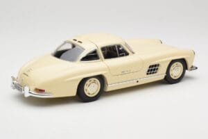 Mercedes 300 SL W198 Kremowy Minichamps 1:18 110037212 Metal — zdjęcie 3 z 8