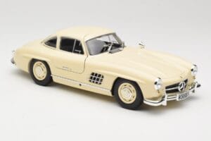 Mercedes 300 SL W198 Kremowy Minichamps 1:18 110037212 Metal — zdjęcie 6 z 8