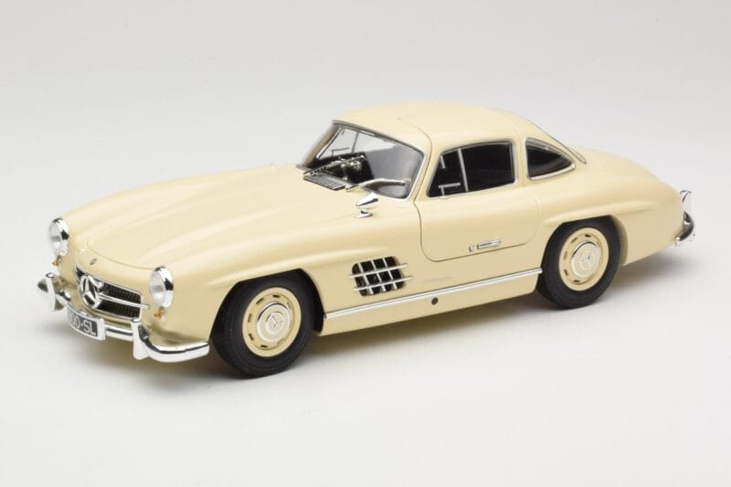 Mercedes 300 SL W198 Kremowy Minichamps 1:18 110037212 Metal
