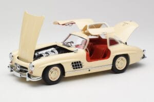 Mercedes 300 SL W198 Kremowy Z Czerwonym Wnętrzem Minichamps 1:18 180039002 Metal — zdjęcie 2 z 8