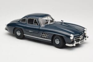 Mercedes 300 SL W198 Gullwing Ciemnoniebieski Minichamps 1:18 110037216 Metal — zdjęcie 6 z 8
