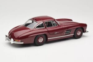 Mercedes 300 SL W198 Gullwing Ciemnoczerwony Minichamps 1:18 110037218 Metal — zdjęcie 3 z 8