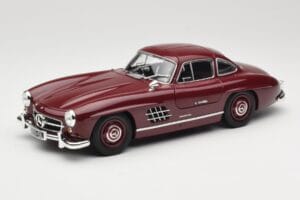 Mercedes 300 SL W198 Gullwing Ciemnoczerwony Minichamps 1:18 110037218 Metal